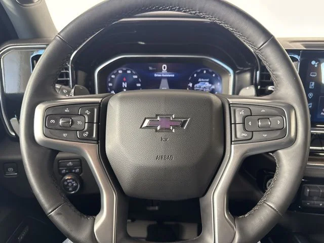 Used 2023  Chevrolet RST image 18