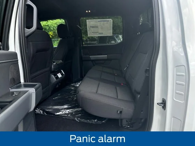New 2026 Oxford White Ford XLT image 25