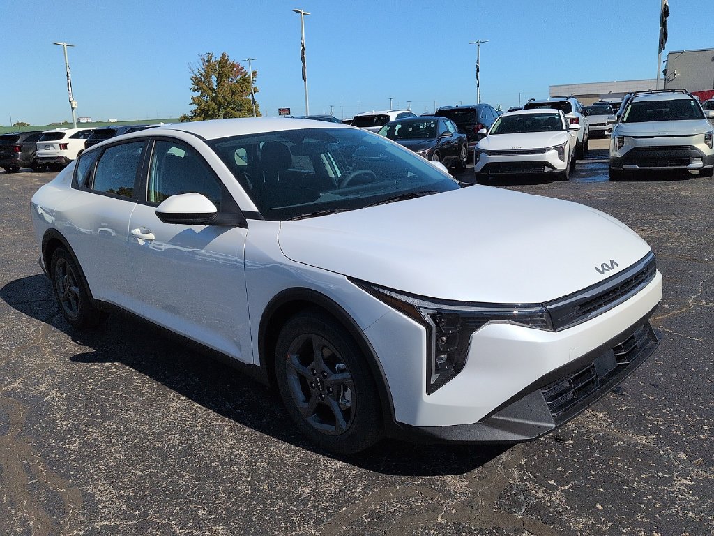 2027 Kia K4