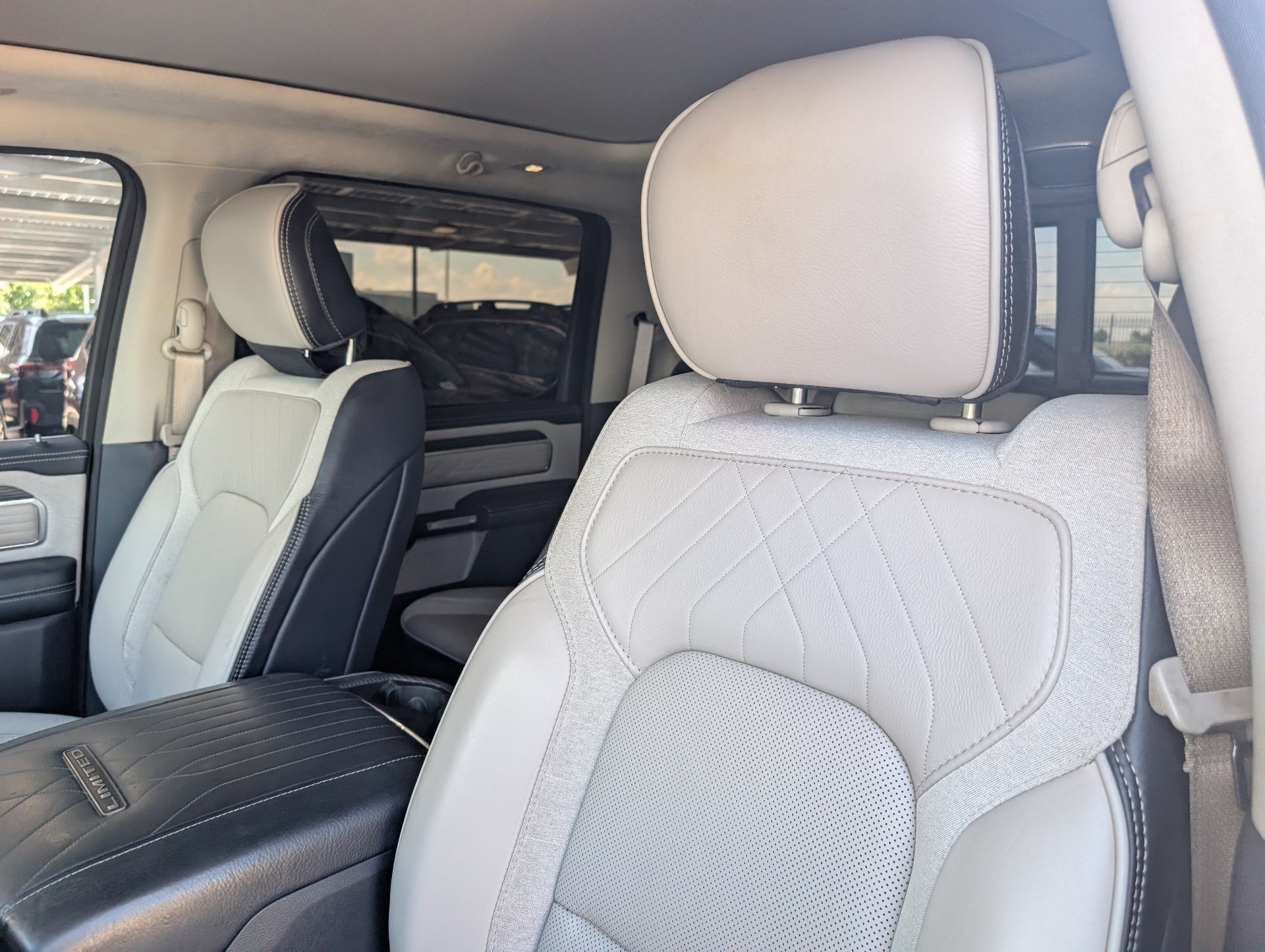 Used 2023 White Ram Limited image 10