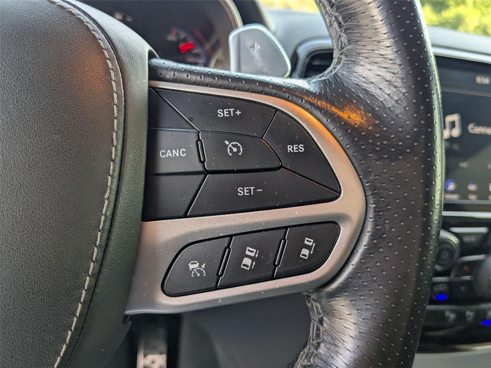 Used 2020 Granite Crystal Metallic Clearcoat Jeep Trackhawk image 19