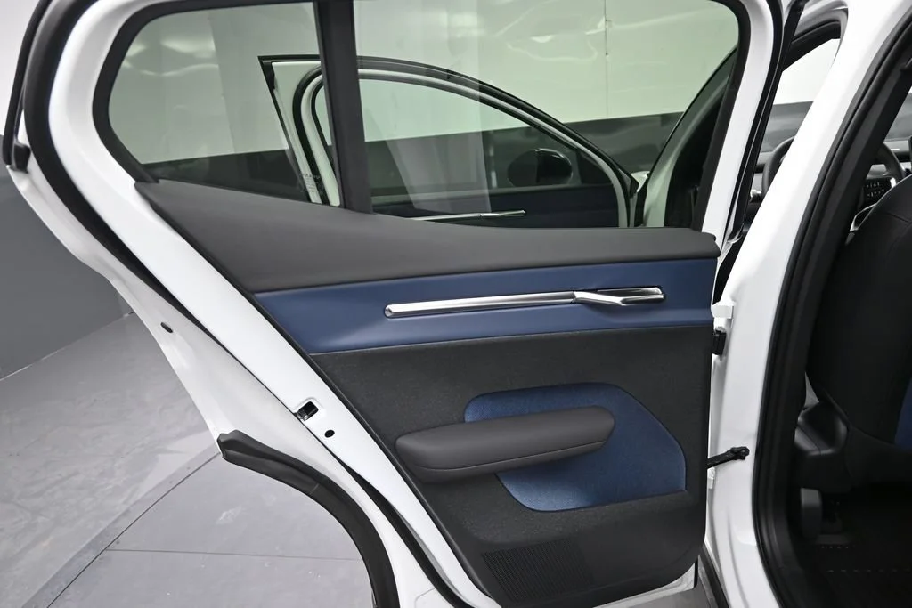 New 2026 White Volvo Twin Motor Performance Ultra image 11
