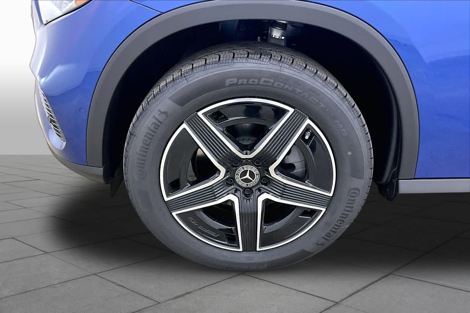 New 2026 Starling Blue Metallic Mercedes-Benz GLC 300 image 11