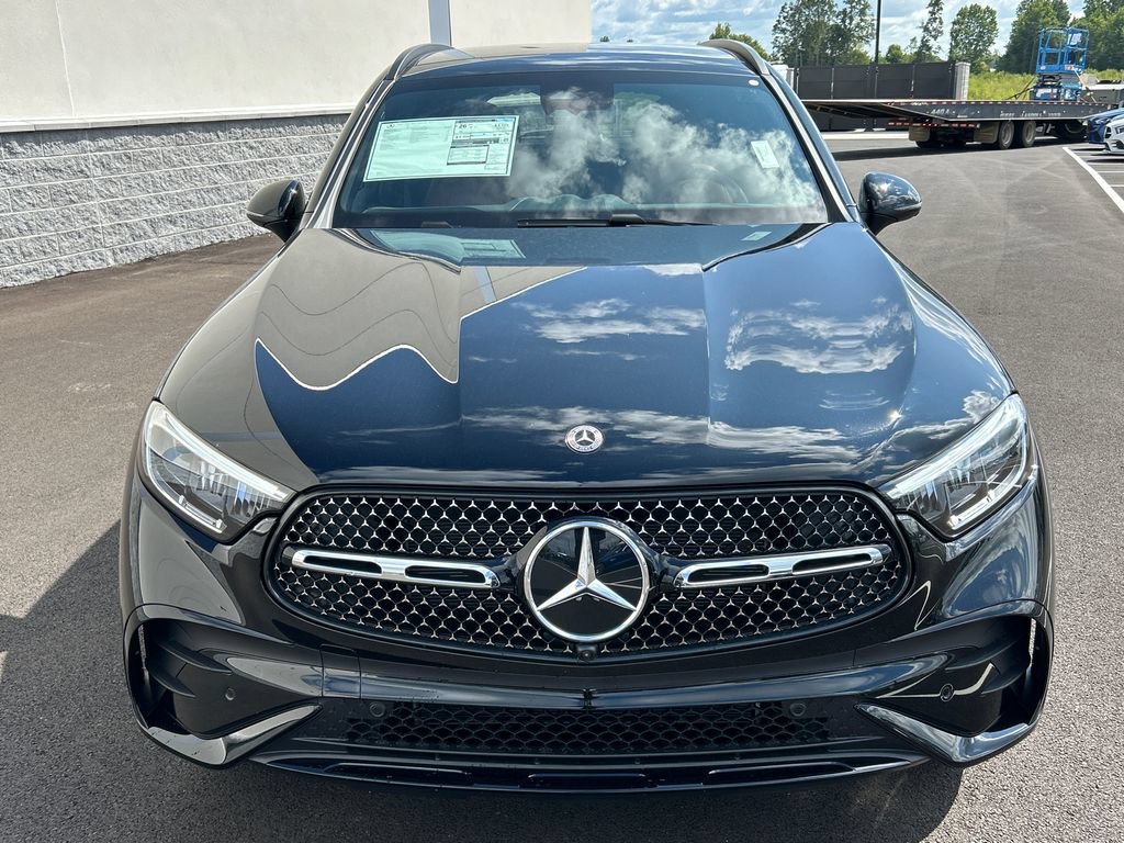 New 2027 Black Mercedes-Benz GLC 300 image 39