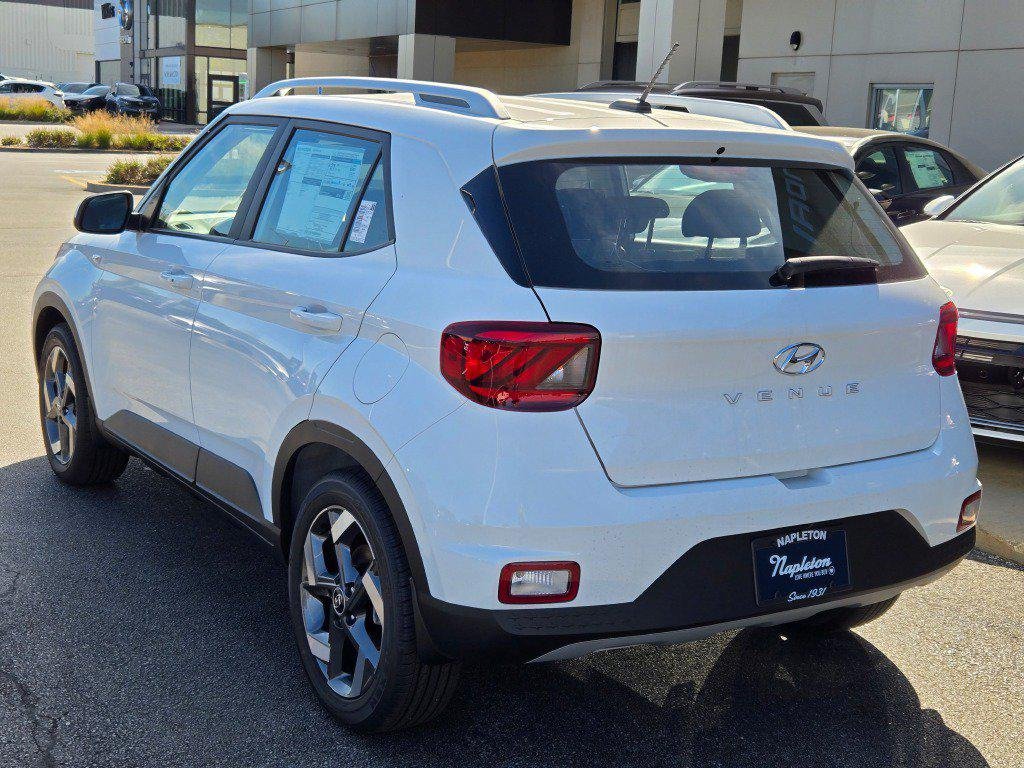 New 2026 Lunar Hyundai SEL image 12