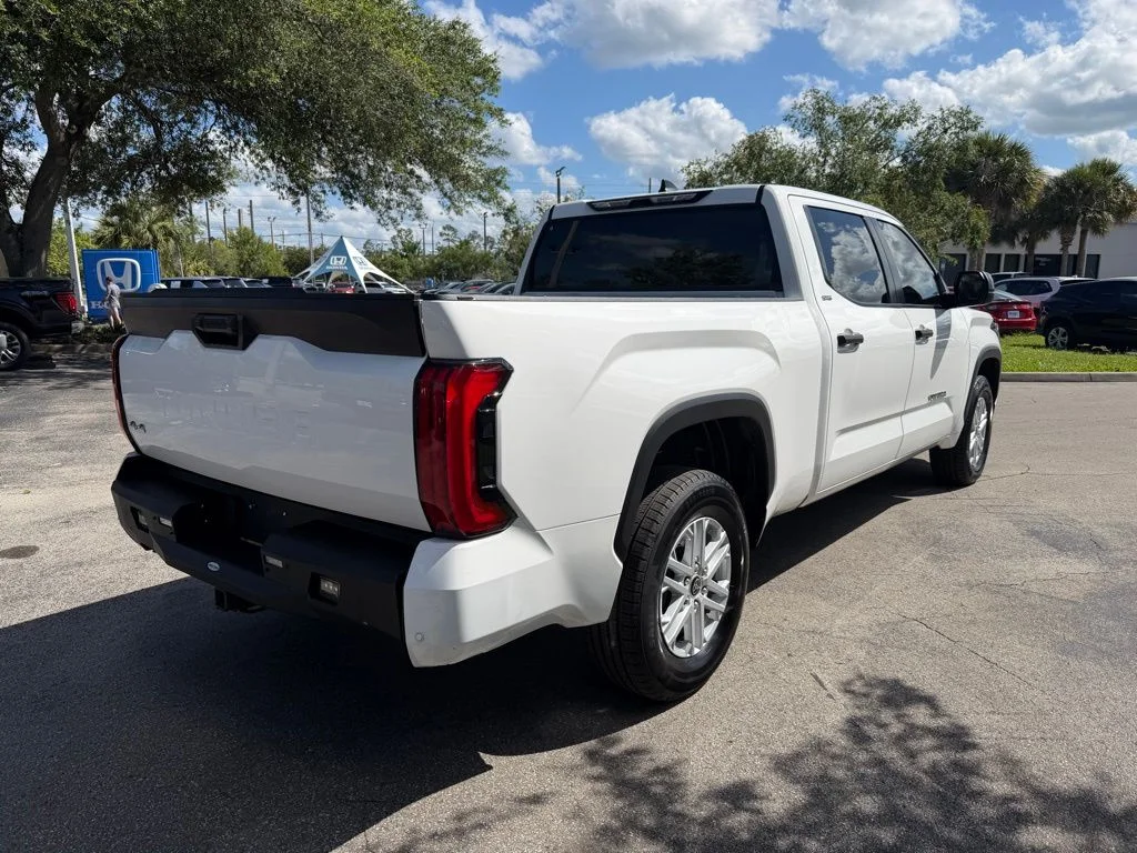 2024 Toyota Tundra SR5 - Photo 6