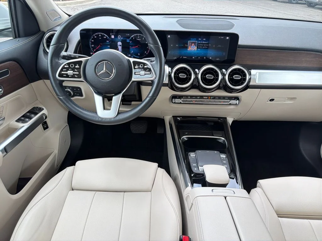 Used 2022 White Mercedes-Benz GLB 250 image 2