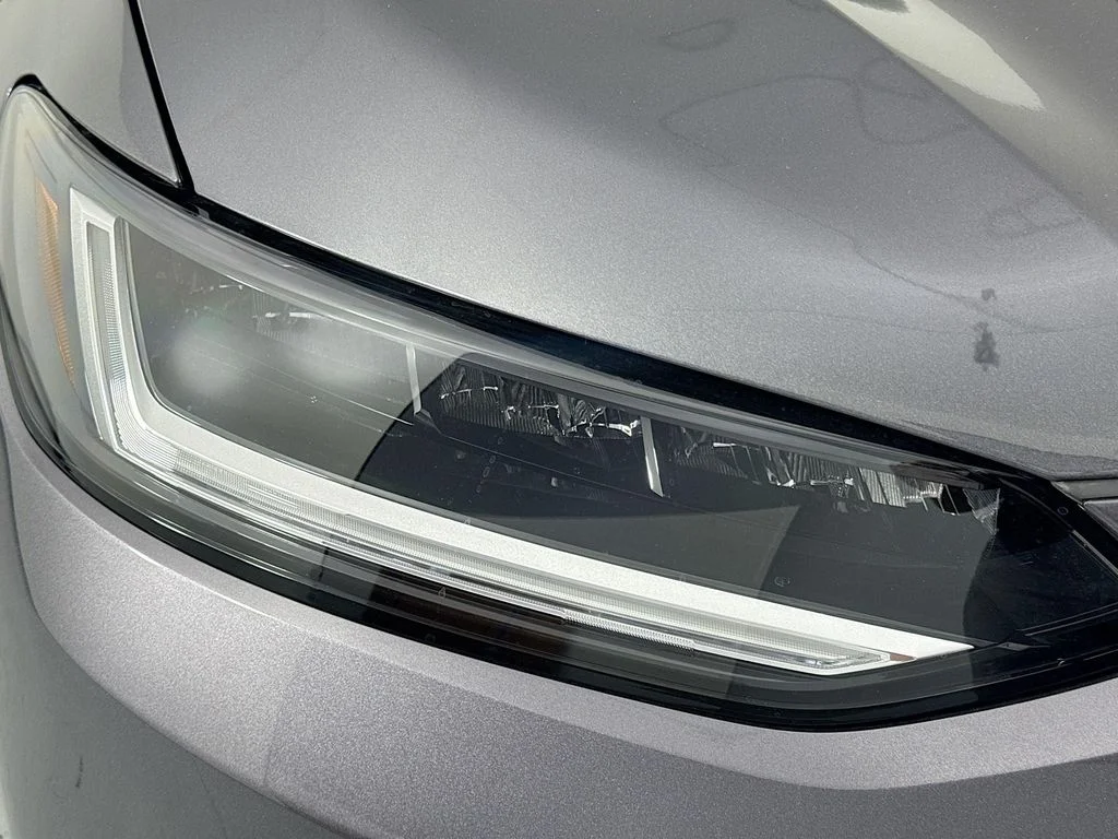 New 2027 Modern Steel Metallic Honda LX image 11