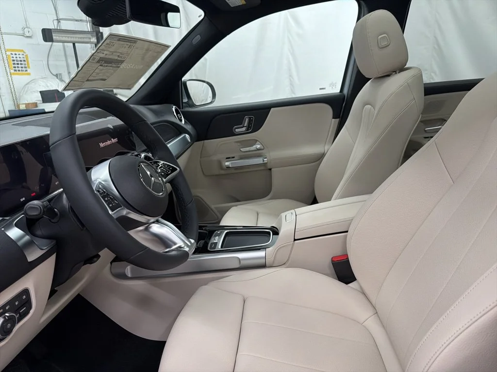 Used 2026 Silver Mercedes-Benz GLB 250 image 14