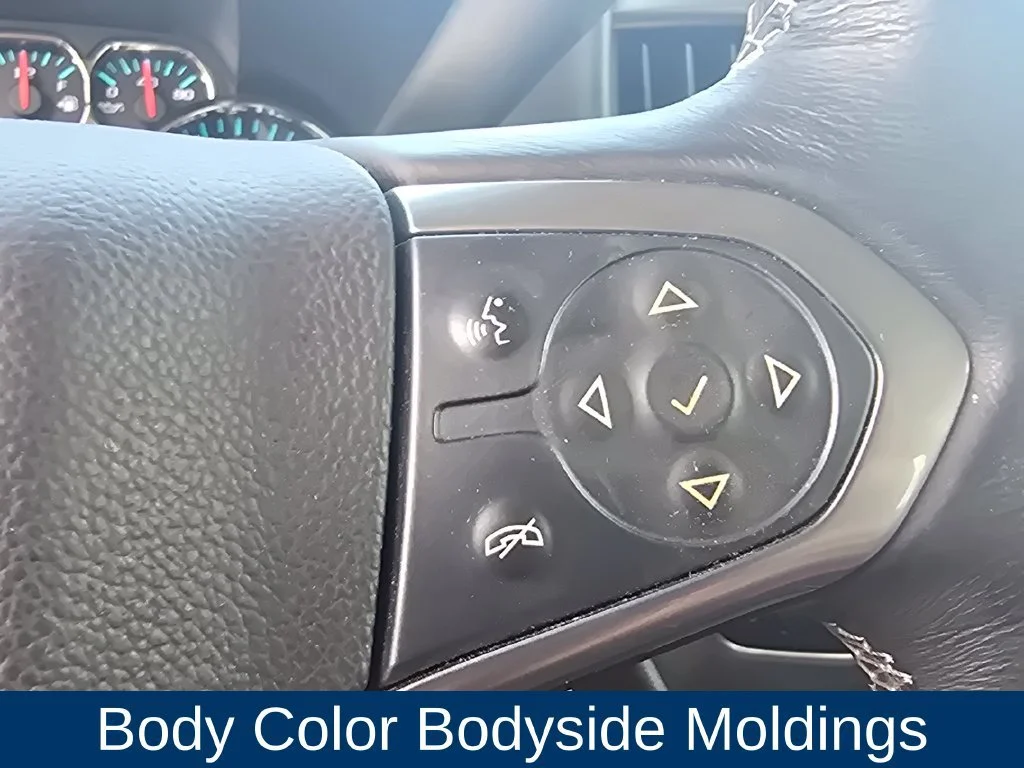 Used 2015 TUNGSTEN METALLIC Chevrolet LT image 28
