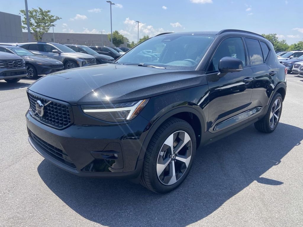 2026 Volvo XC40 Plus - Photo 19