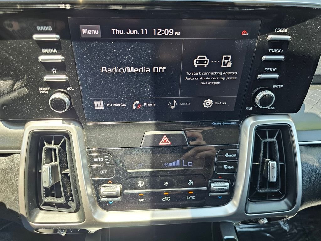 Used 2021 Black Kia S image 28