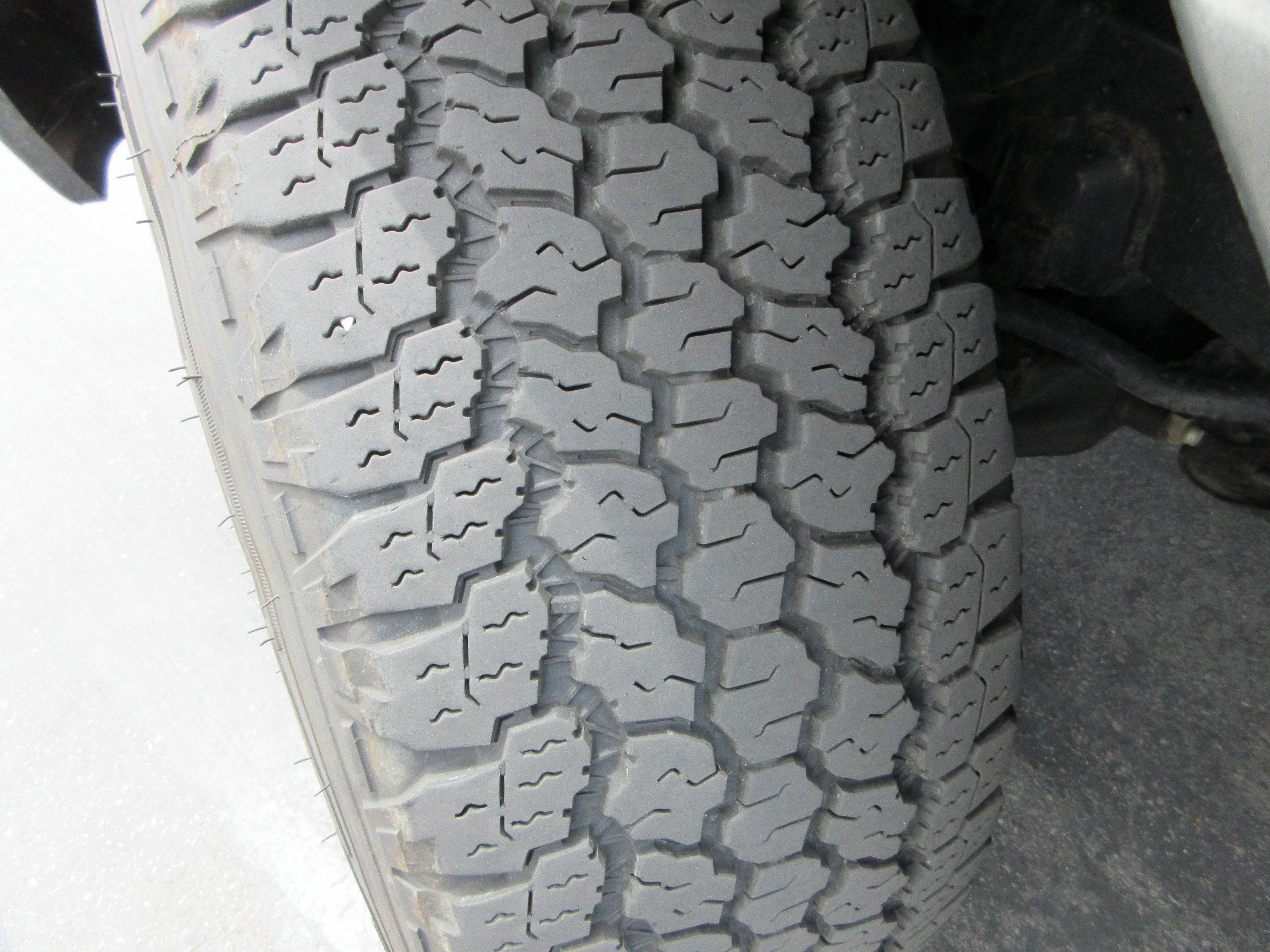 Used 2000 River Rock Green Metallic Toyota Base image 19