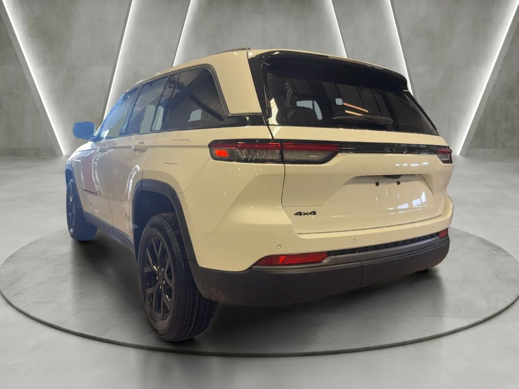New 2026 Bright White Clearcoat Jeep Altitude image 5