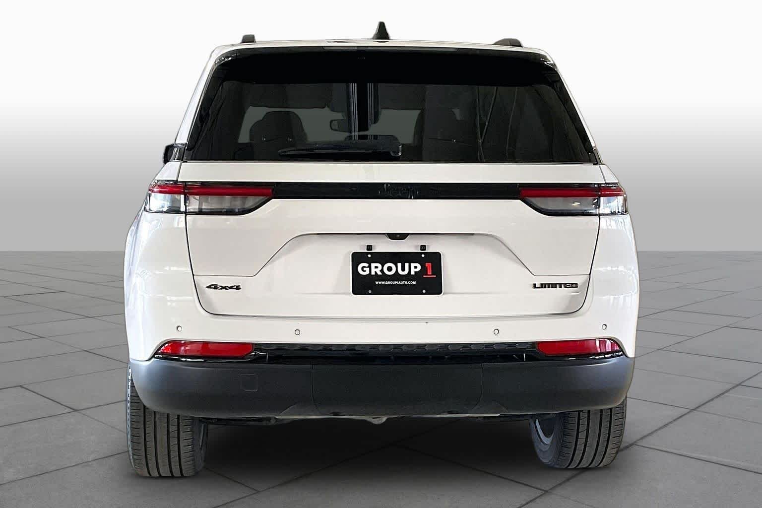 Used 2023 Bright White Clearcoat Jeep Limited image 4