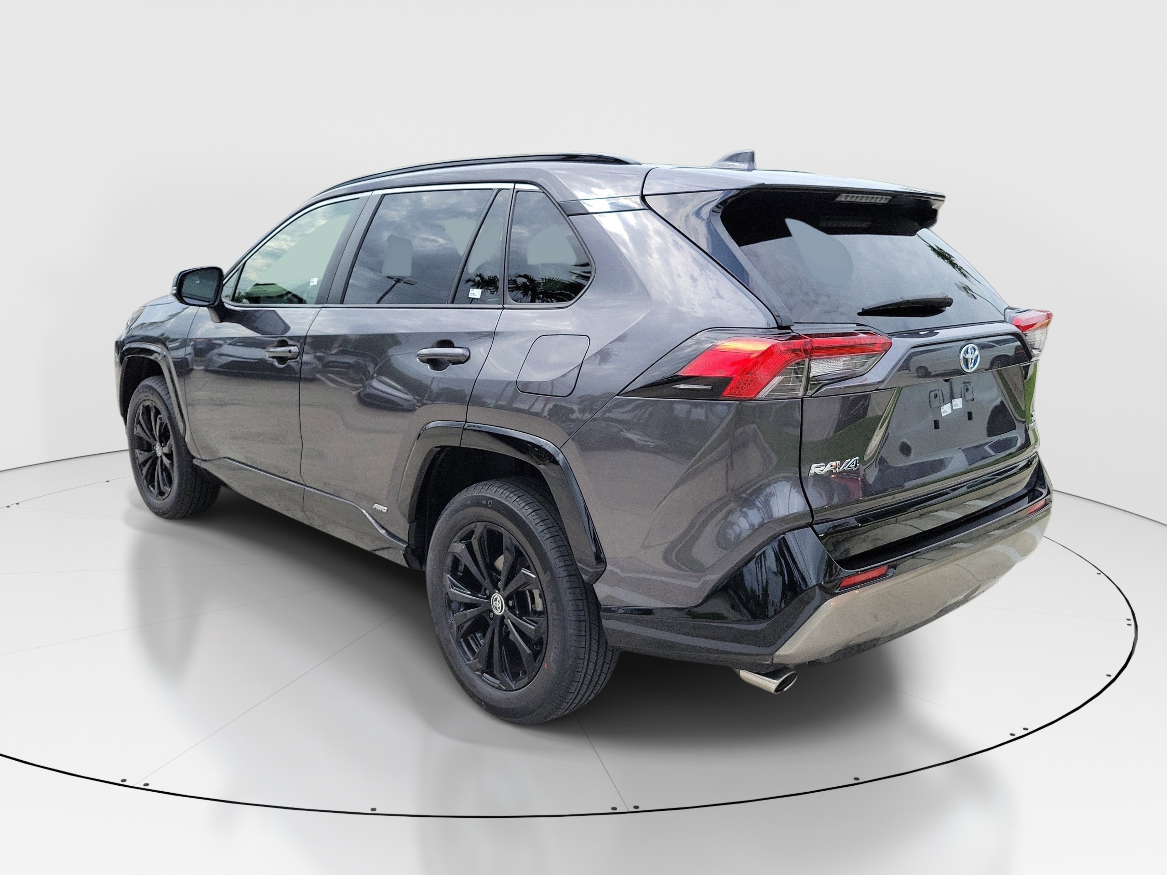 Used 2024 Magnetic Gray Metallic Toyota SE image 5