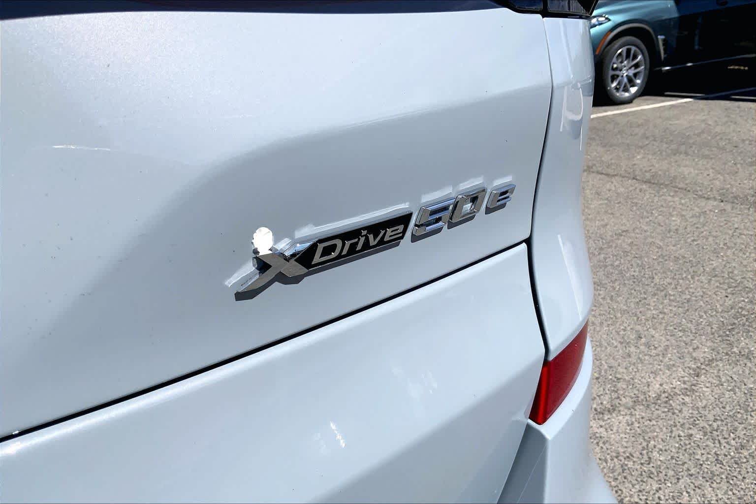 New 2026 Brooklyn Grey Metallic BMW xDrive50e image 15