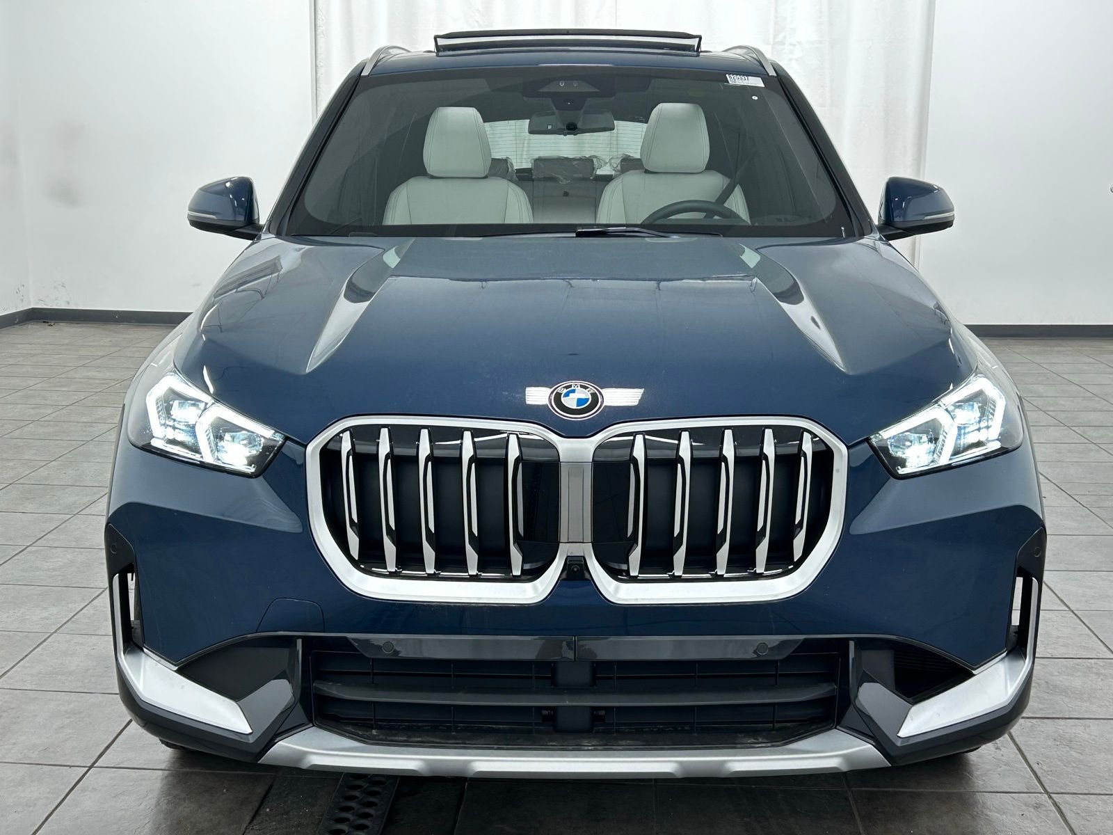 New 2026 Night Dusk Blue Metallic BMW xDrive28i image 7