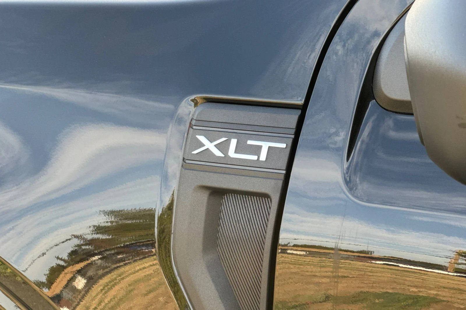 New 2026 Shadow Black Ford XLT image 29