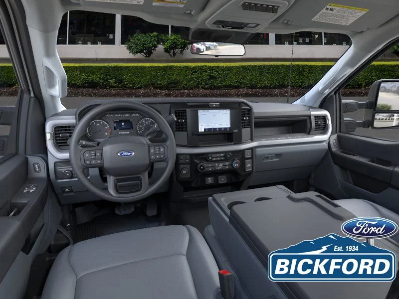 2025 Ford F-550 Super Duty Chassis Cab XL - Photo 11