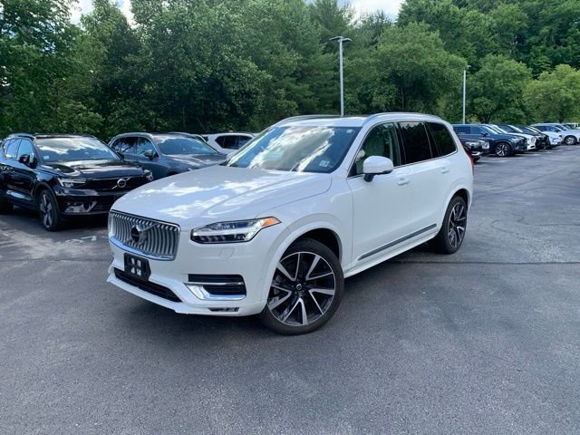 2024 Volvo XC90 B6 Plus Bright Theme 6-Seater
