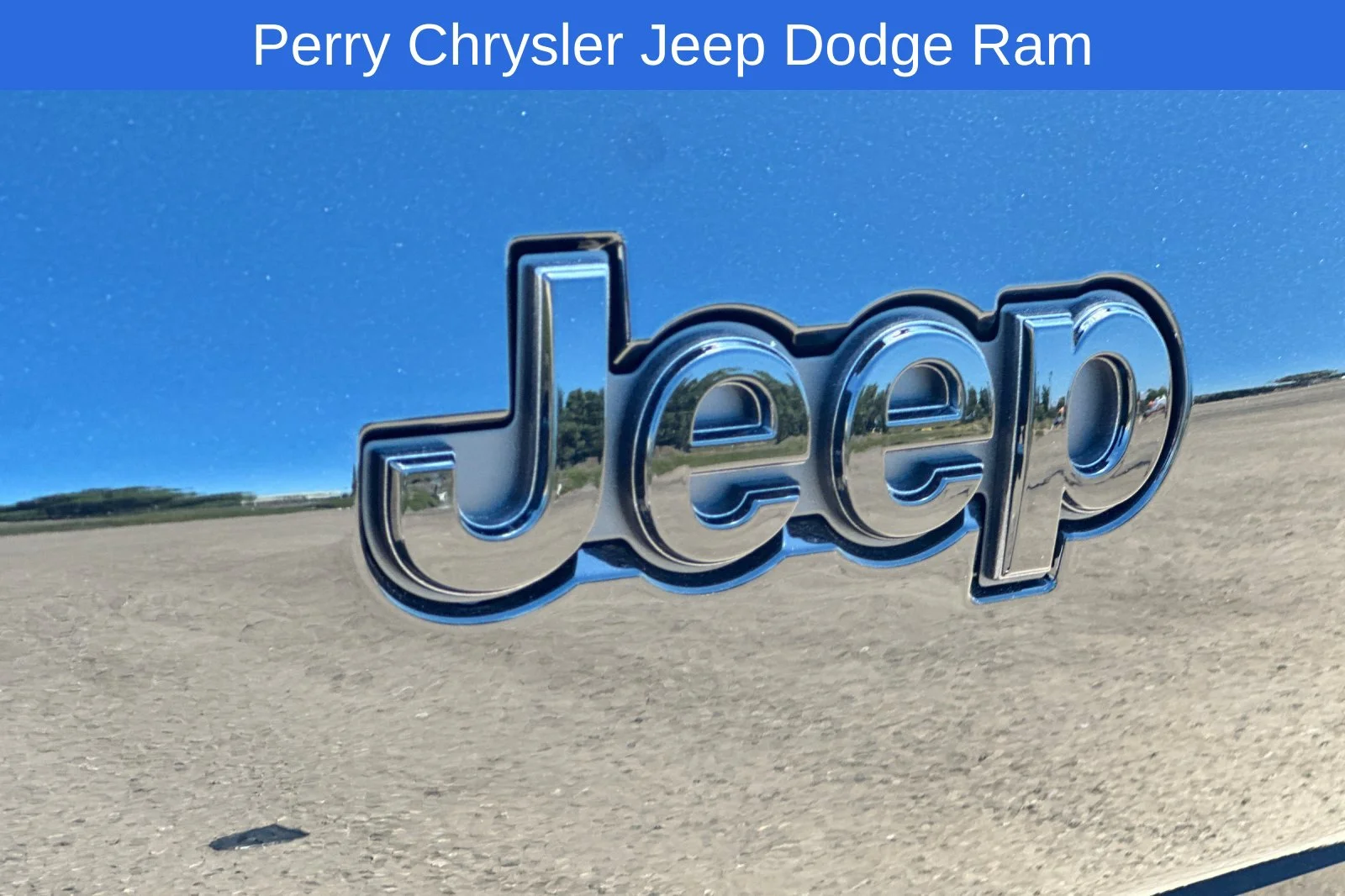 New 2026 Diamond Black Crystal Pearl-Coat Exterior Paint Jeep Limited image 23