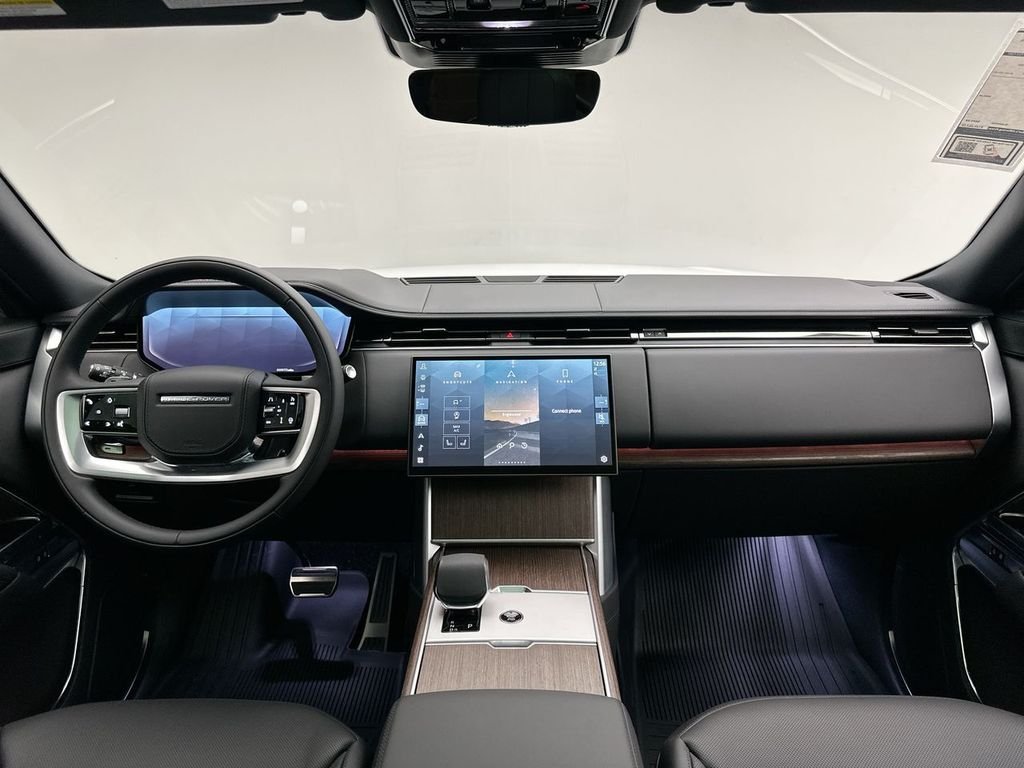 New 2026 Ostuni Pearl White Land Rover SE image 8