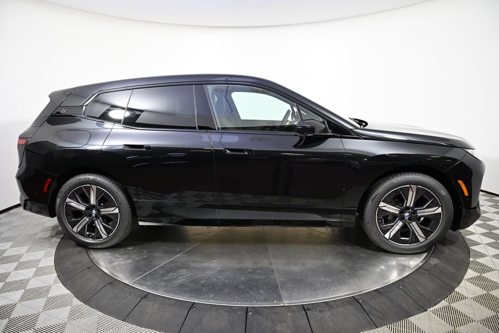 2026 BMW iX 45 - Photo 6