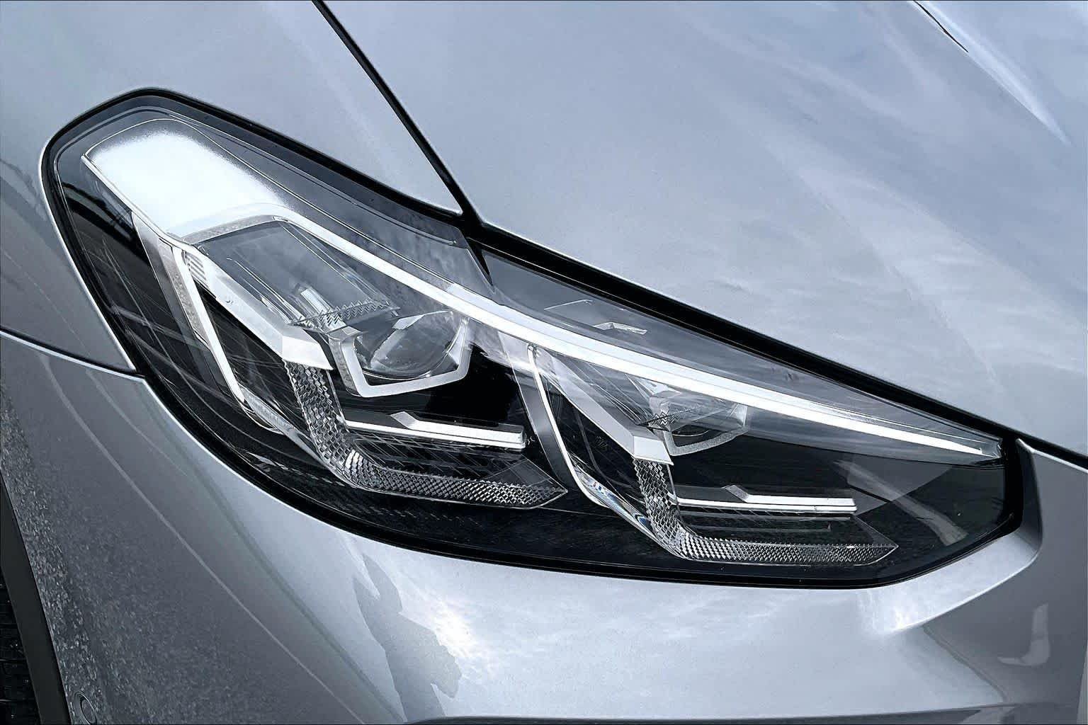 Used 2024 Skyscraper Grey Metallic BMW sDrive30i image 28