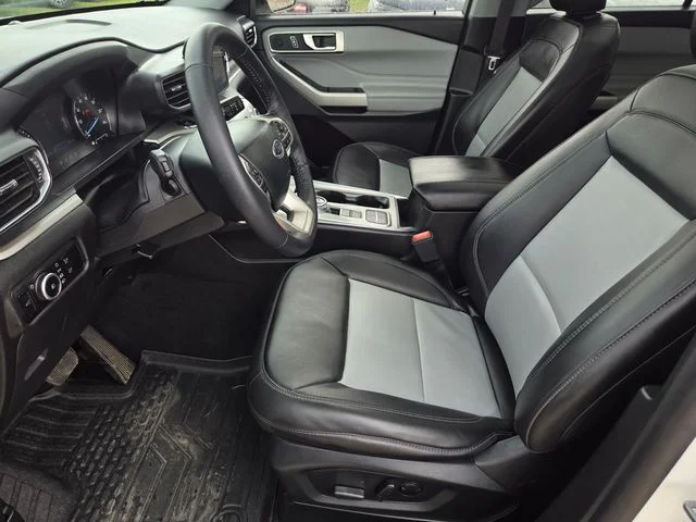 Used 2024 White Ford XLT image 29