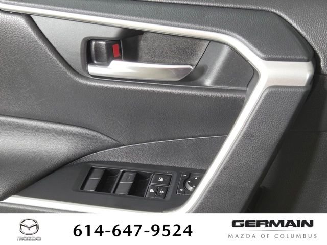 Used 2020 Red Toyota XLE image 28