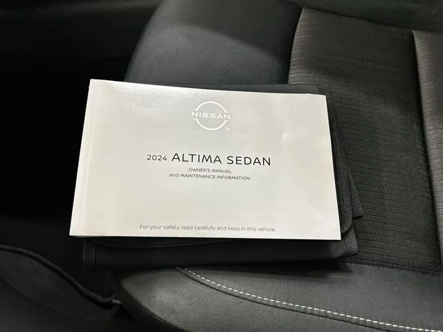 2024 Nissan Altima SV - Photo 21