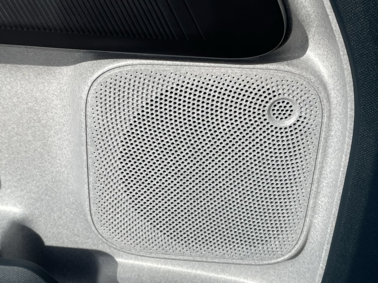 New 2026 Space White Metallic Ford XLT image 18