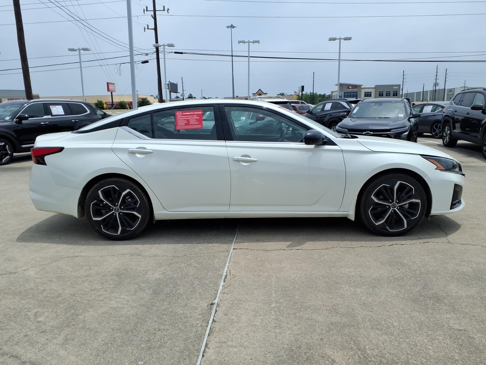 2025 Nissan Altima SR - 3