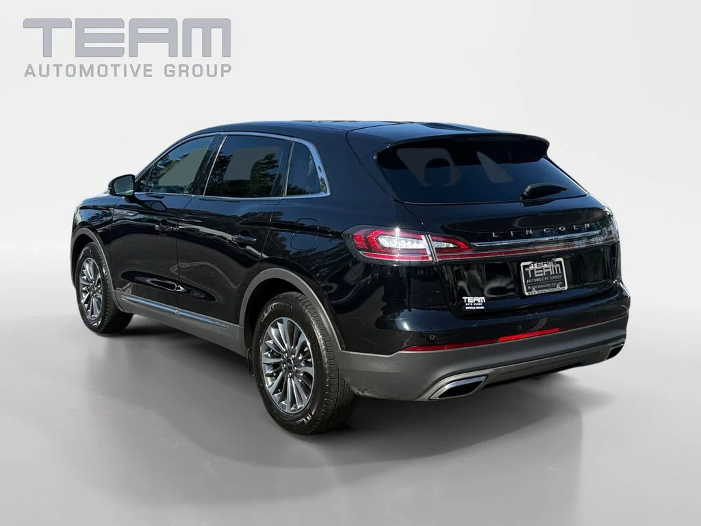 Used 2023 Black Lincoln Reserve image 5