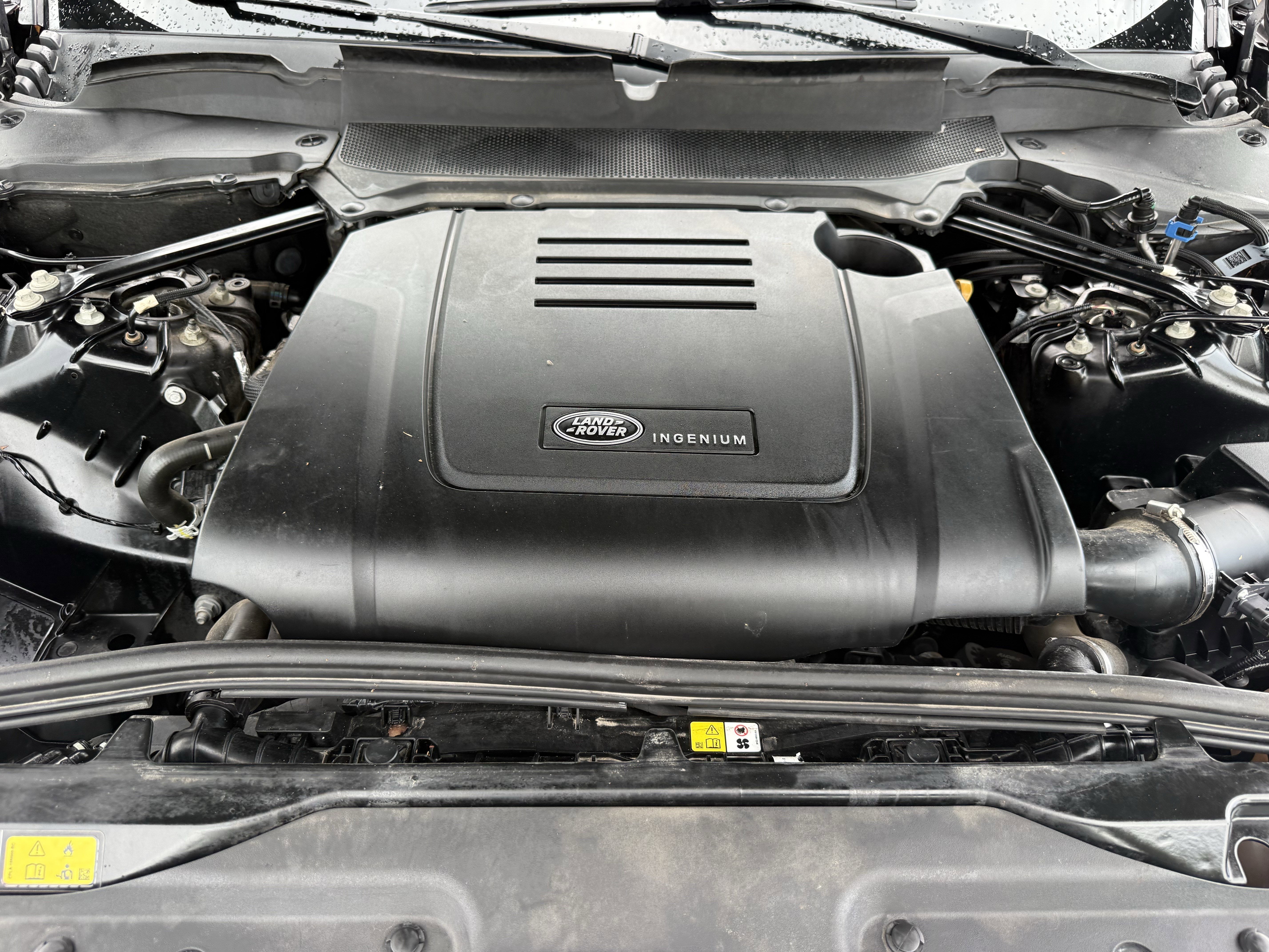 Used 2024 Black Land Rover S image 32