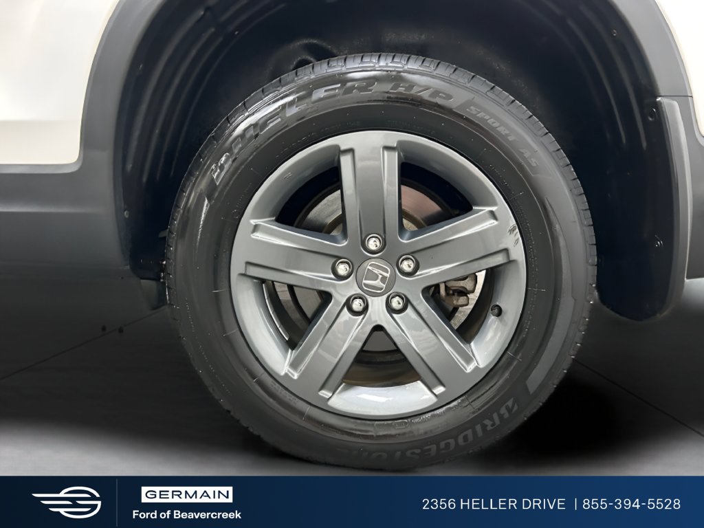 Used 2023 Platinum White Pearl Honda RTL image 28