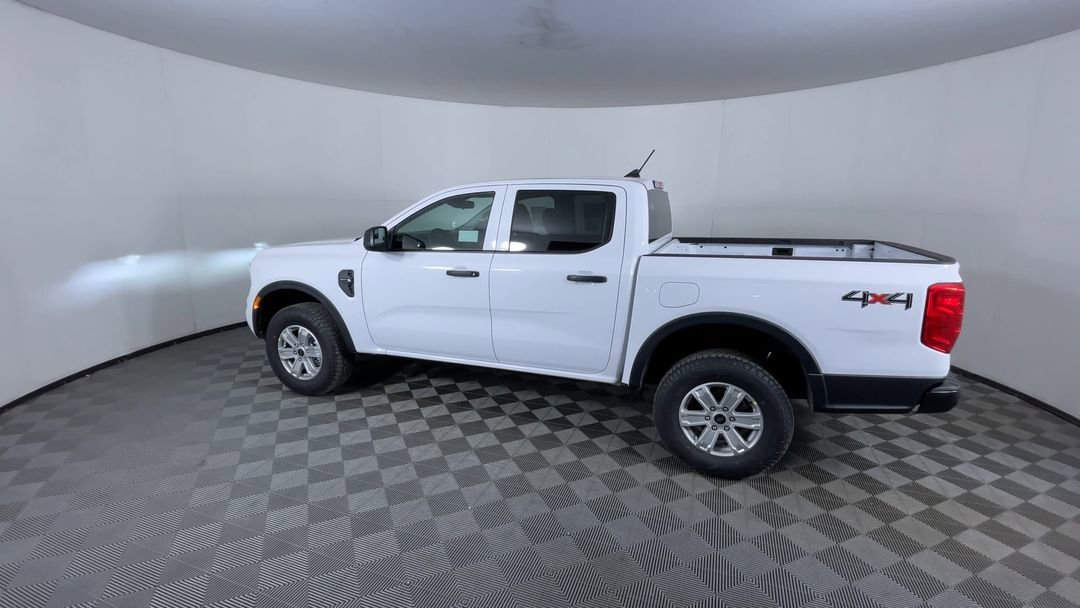 New 2026 Oxford White Ford XL image 6