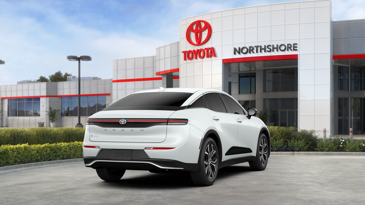 New 2026 Oxygen White Toyota XLE image 16
