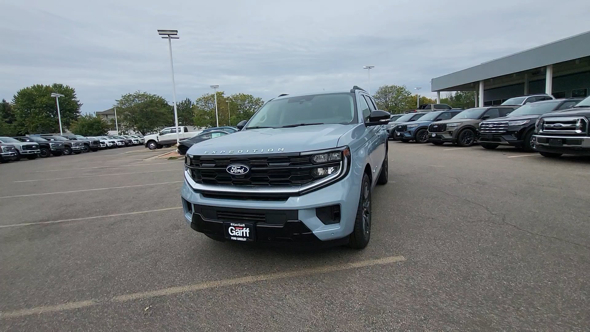 New 2027 Glacier Gray Metallic Tri-Coat Ford Platinum image 7