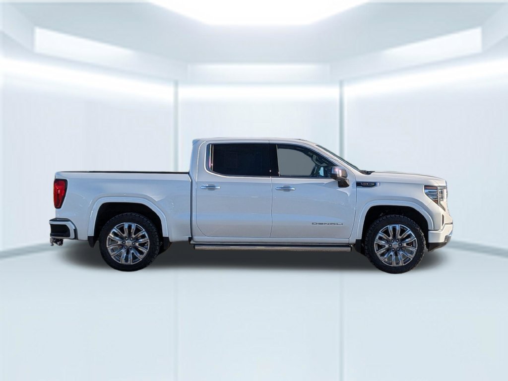 Used 2024 White GMC Denali image 7