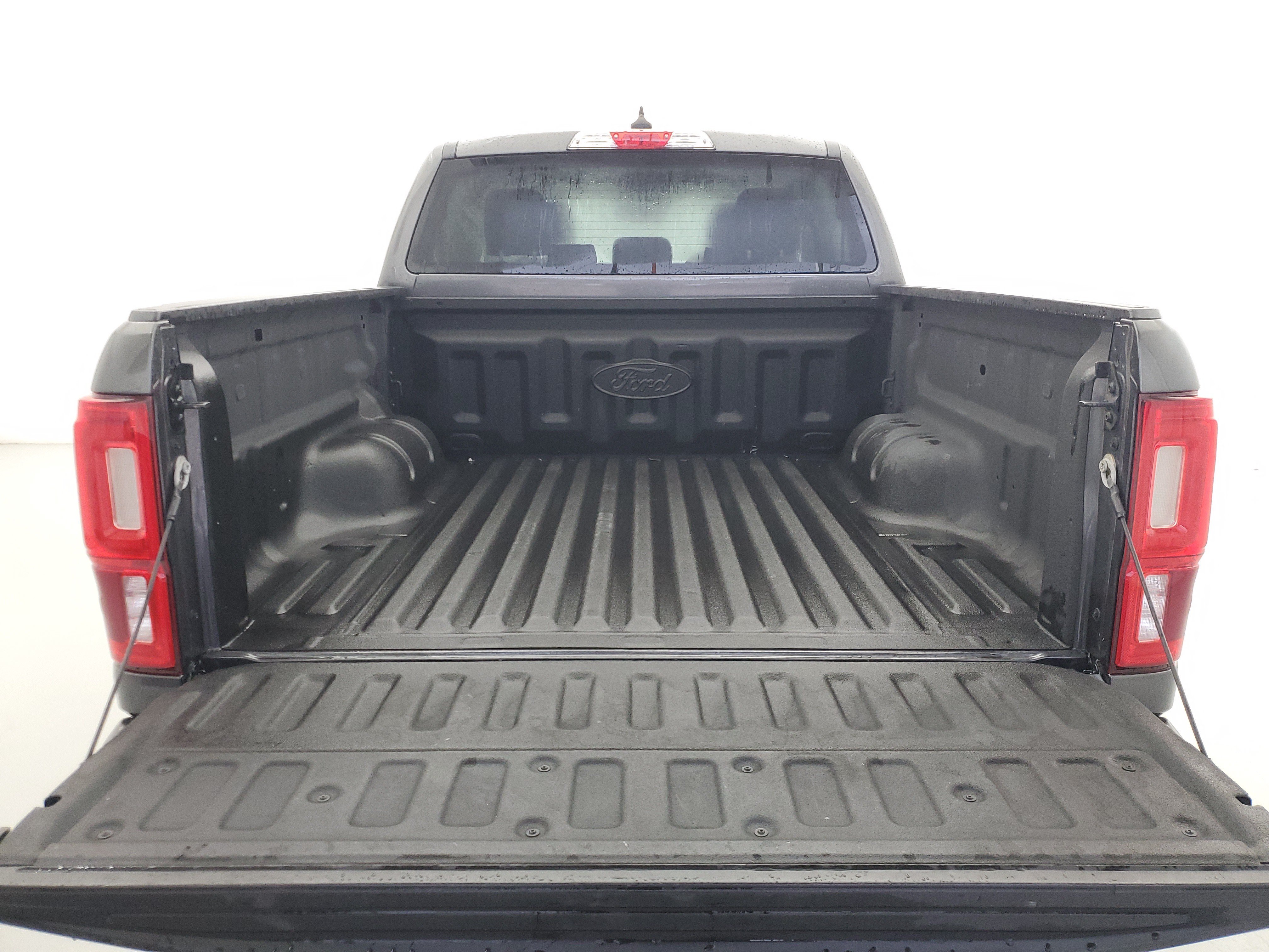 Used 2020 Magnetic Metallic Ford XLT image 9
