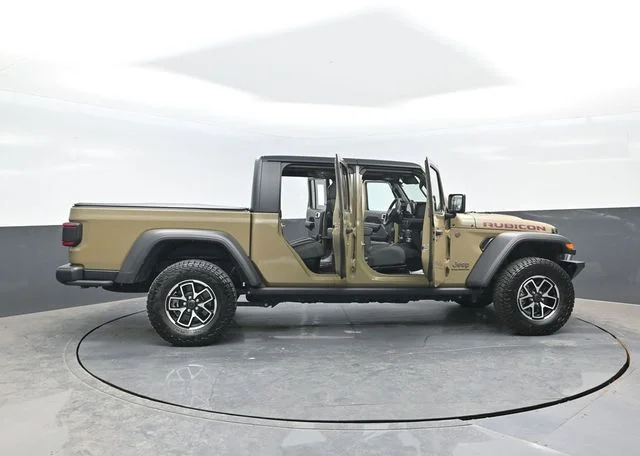 Certified Used 2025 41 Jeep Rubicon image 27