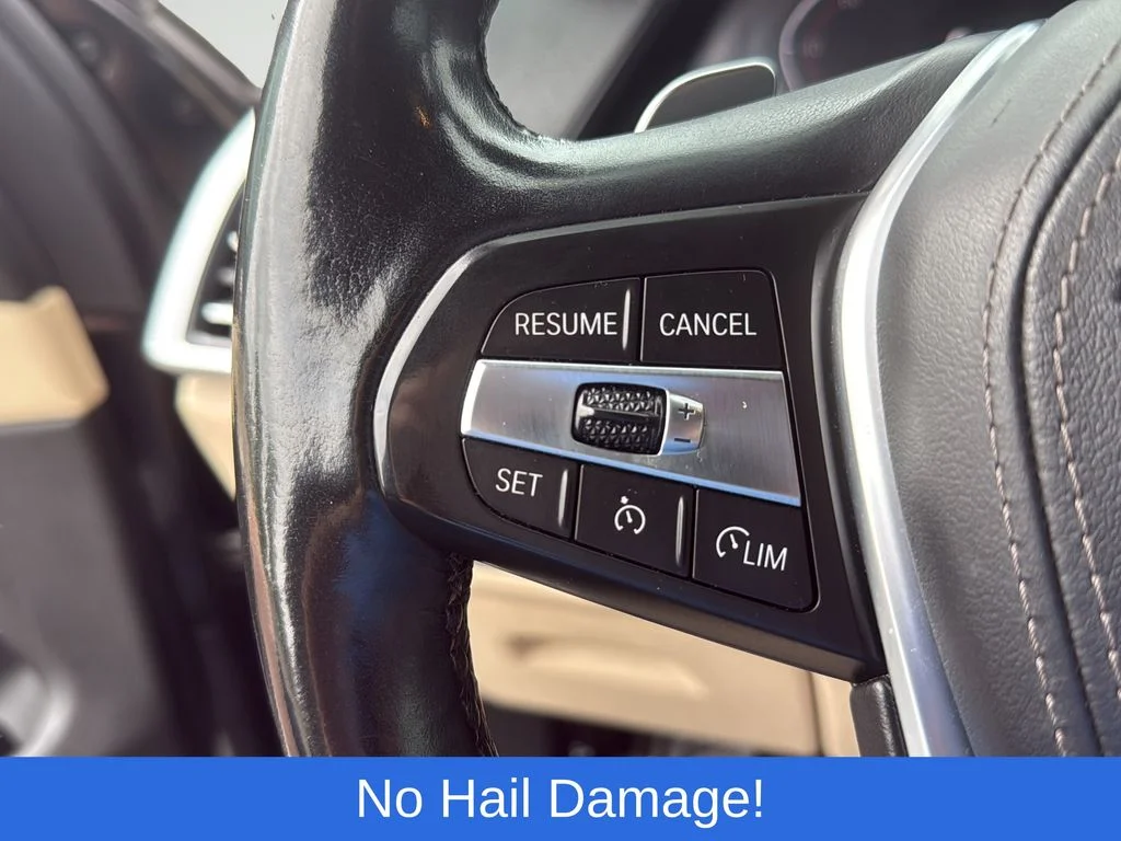 Used 2019 Black BMW xDrive40i image 14