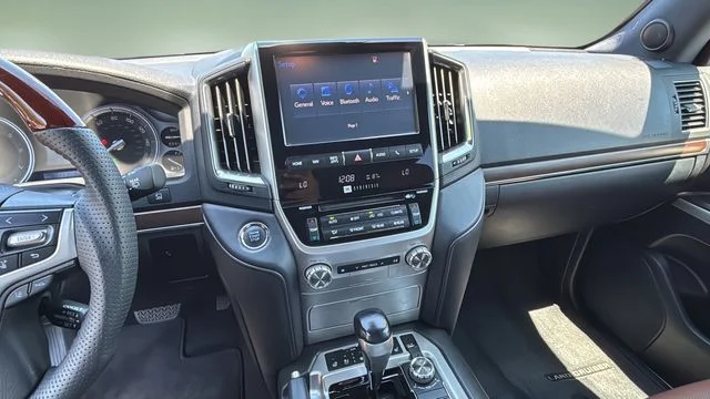 Used 2017 Black Toyota Base image 26