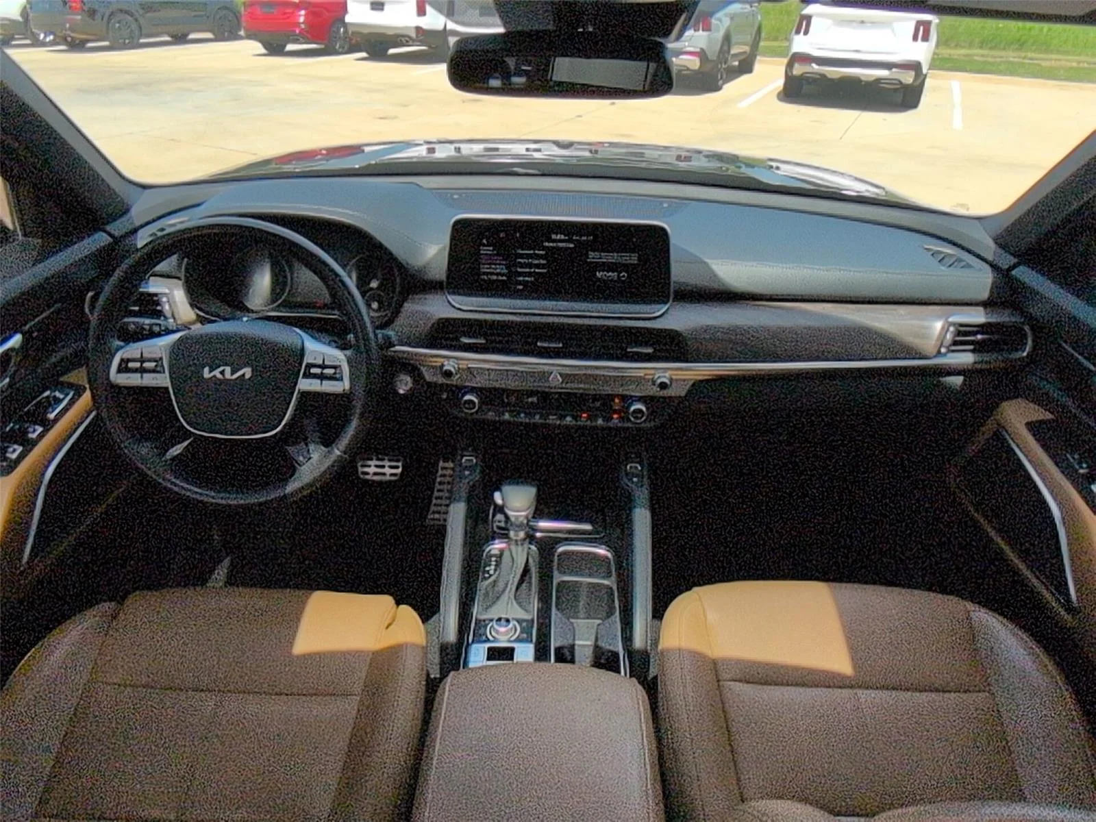 Used 2022 Dark Moss Kia SX image 25