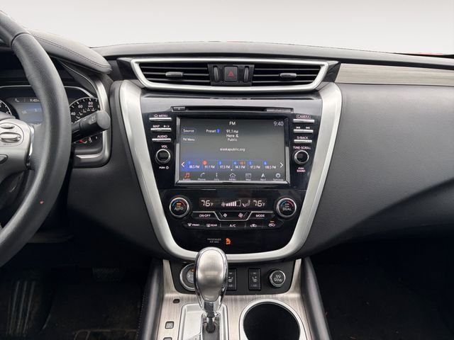 Used 2015 Orange Nissan SL image 15