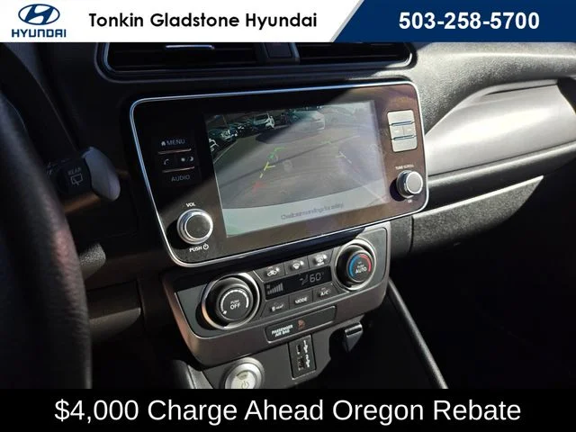Used 2025 Glacier White Nissan S image 26
