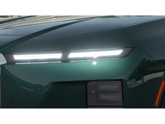 New 2027 Vancouver Green Metallic BMW 740 image 6