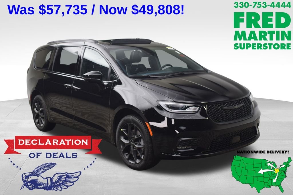 2026 Chrysler Pacifica Limited AWD's photo